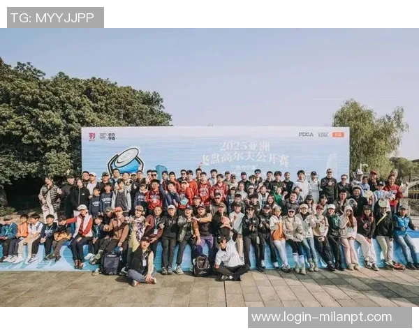 实时新闻深圳飞盘队与西安飞盘队赛后复盘分析团队配合与战术执行的关键要素